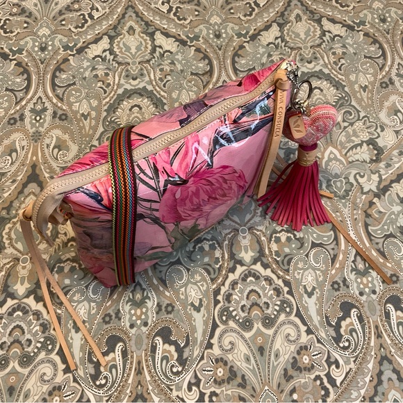 New Rare Consuela Downtown Pink Flamingo Crossbody with Heart Natasha Charm - Picture 6 of 14